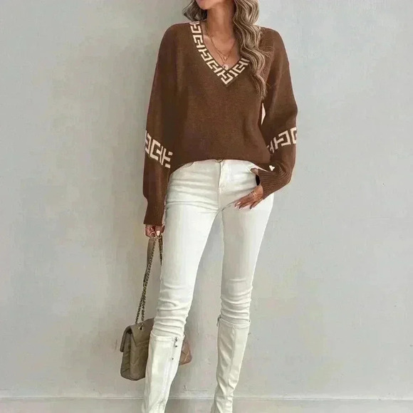 Multicolor Casual Women's V-Neck Drop Shoulder Loose Pullover Sweater - Picture 3 of 6